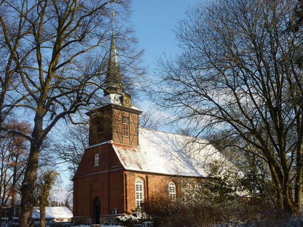 Berstedter Kirche im Schnee